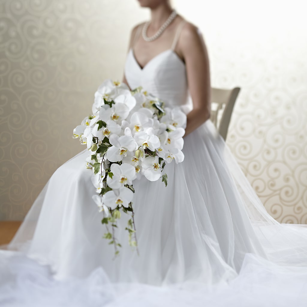 Classic White Bouquet – Loveland Colorado Flowers, Loveland CO