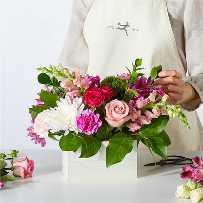 Sweetberry Box – A Florist Original –  Loveland Colorado Flowers, Loveland CO